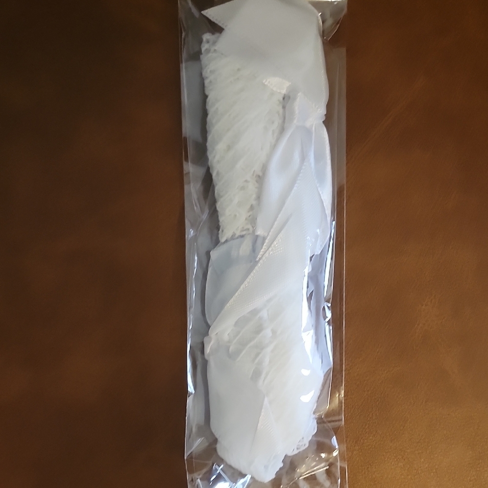 NWOT! White Lace Hoisery